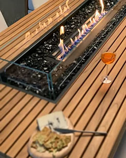 Gin 90 Bar - Detail Shot