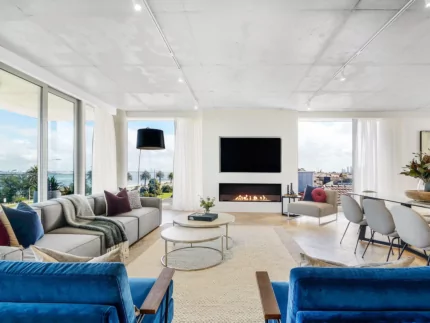 Flex 68SS - Living Room