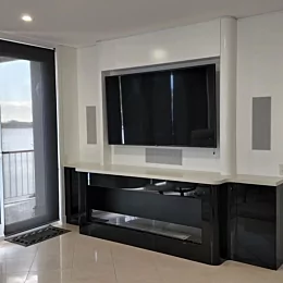 Custom Fireplace With The Curves 👌

This beautiful master peice is